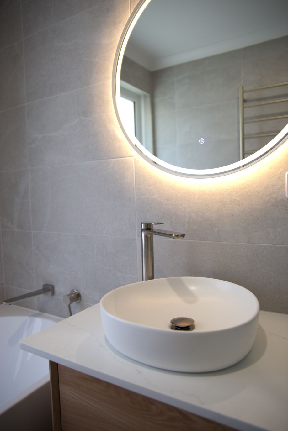Vanity and bathtub